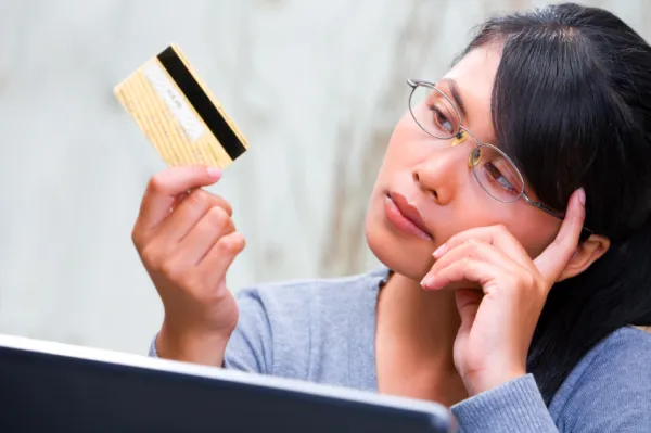 Cartón de crédito: Ventajas y desventajas como medio de pago